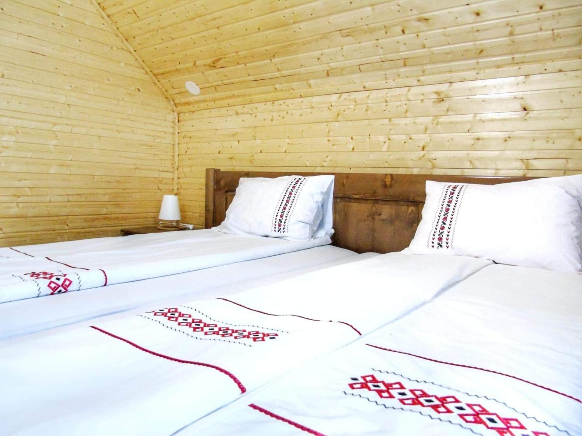 Cabana Dintre Munti Vidra  Экстерьер фото